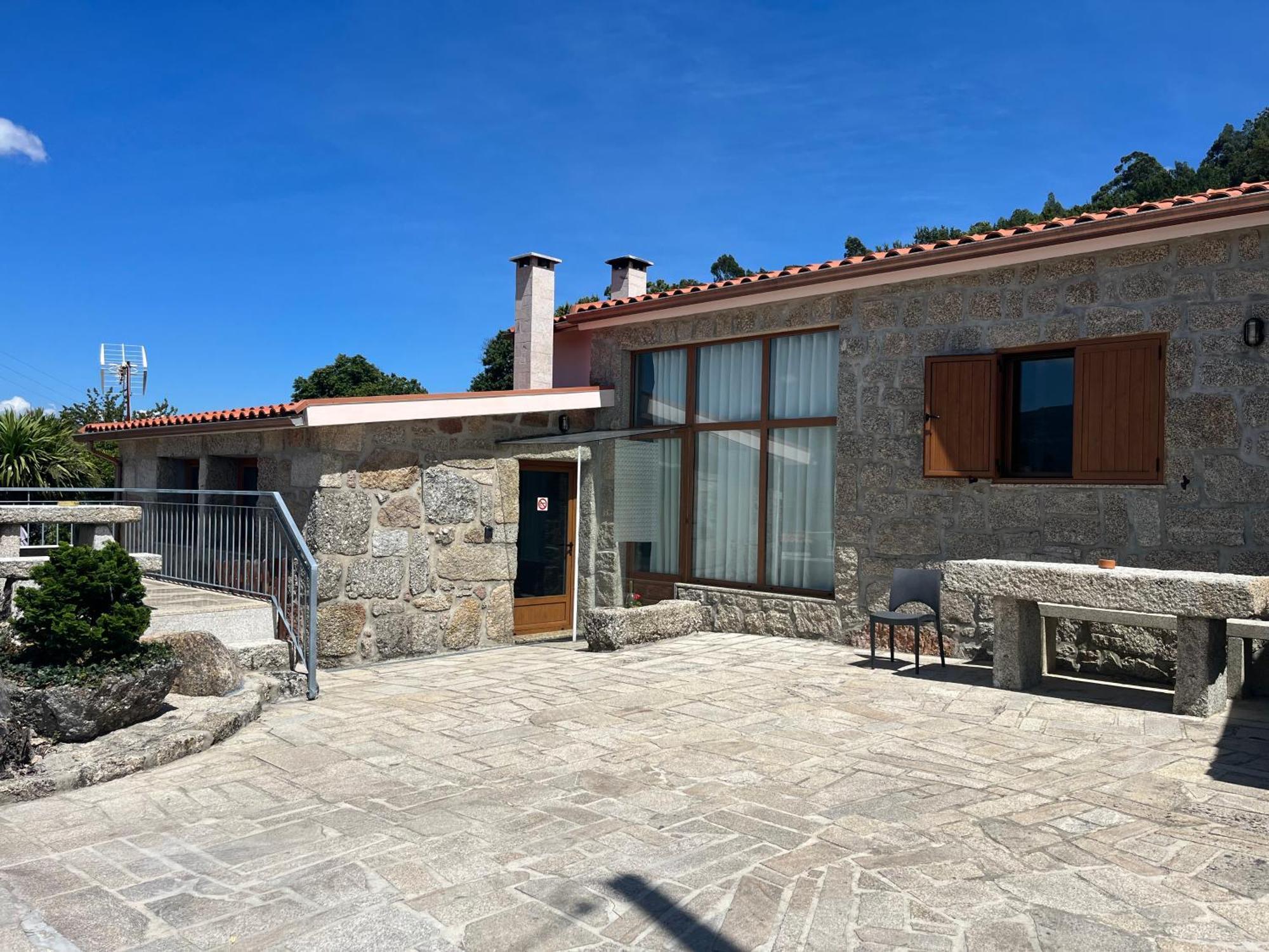 Casa da Lage - Piscina sazonal - Lareiras - Vistas rio - Gerês Vila Exterior foto